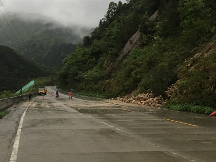 道路恢復(fù)通行.jpg